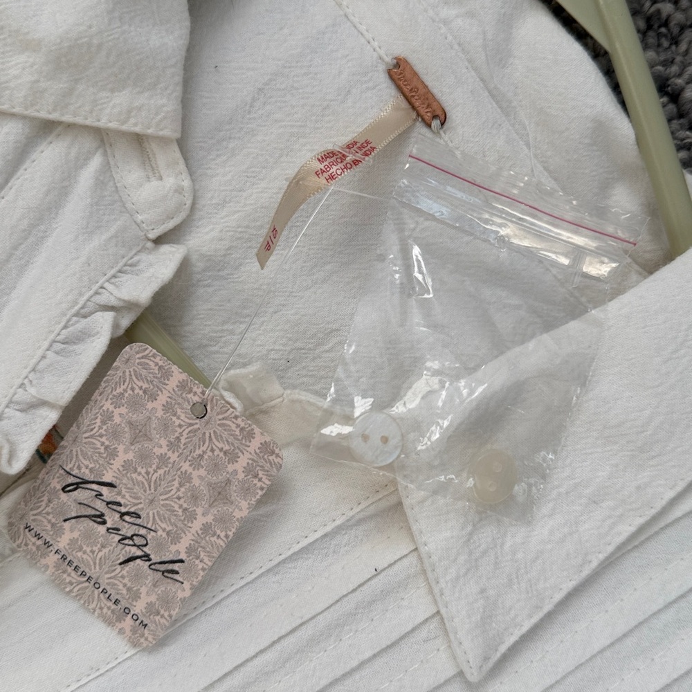 Free People Off White Button Down Dress. XS, NWT baby doll styling. - Picture 12 of 12